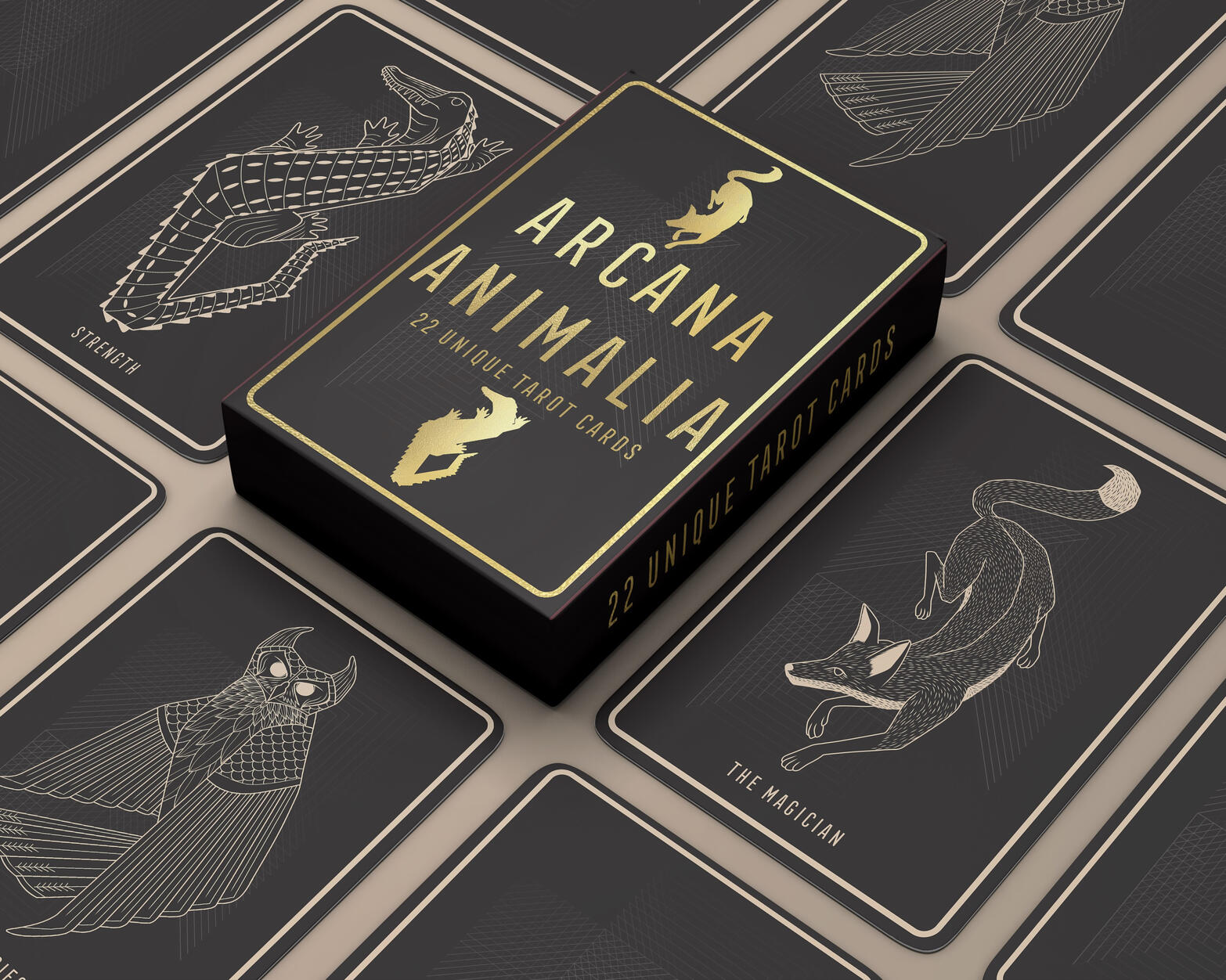 "ARCANA ANIMALIA" TAROT CARD SET